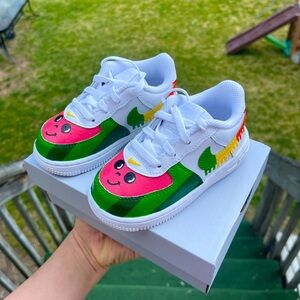 Nikes custom cocomelon carácter sneakers